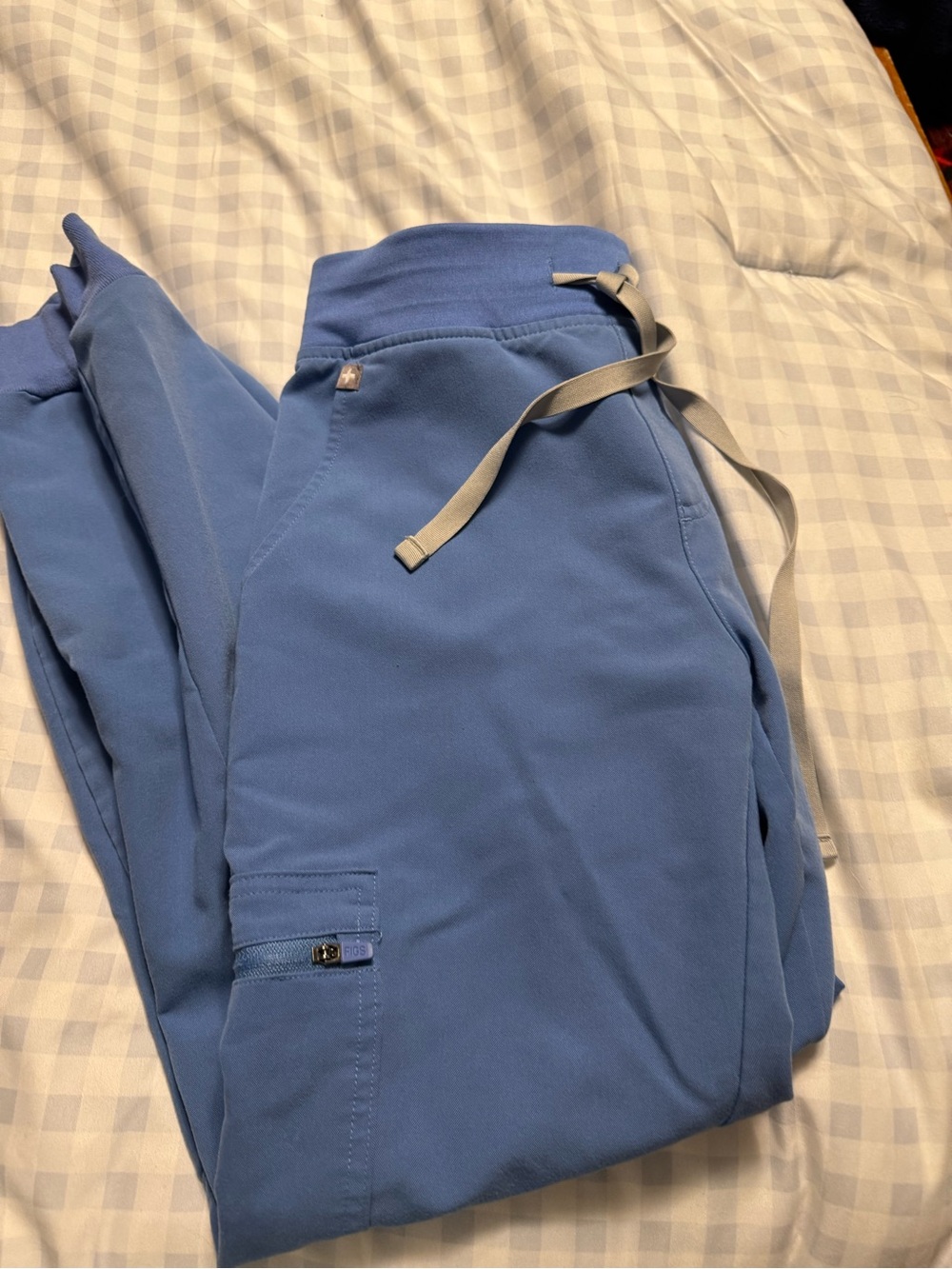 figs scrub pants